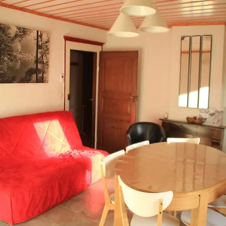 In With Mountain Views Apartment